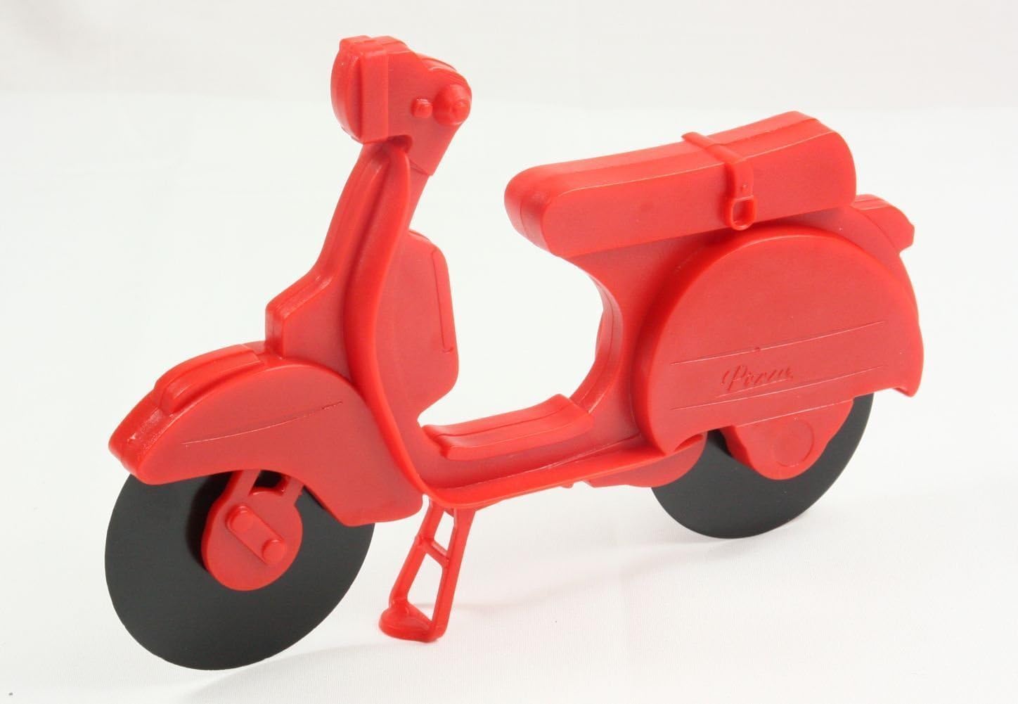 Eddingtons Red Lambretta Vespa Scooter Pizza Cutter - 730005 - Image 3