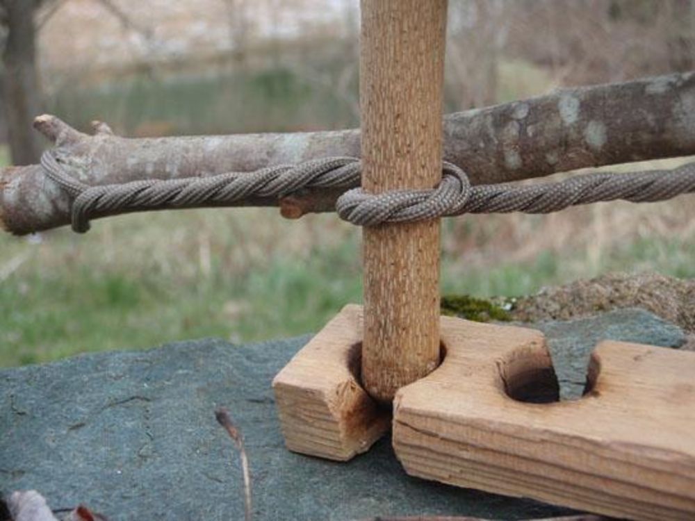 Bundle - 6 in 1 Survival Paracord Bracelet with FREE folding credit card knife by Camp Luna Lover