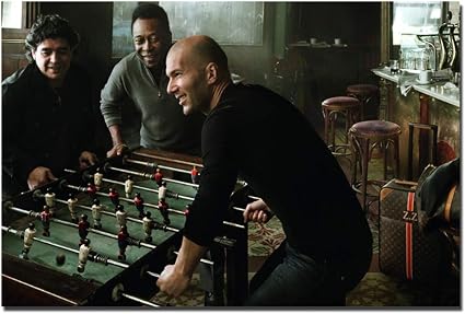 Wzgsffs Zidane Pele Maradona Gioca A Calcio Balilla Poster Pittura Su Tela Per Arredamento Interno 40x60cm Cornice Interna In Legno Amazon It Casa E Cucina