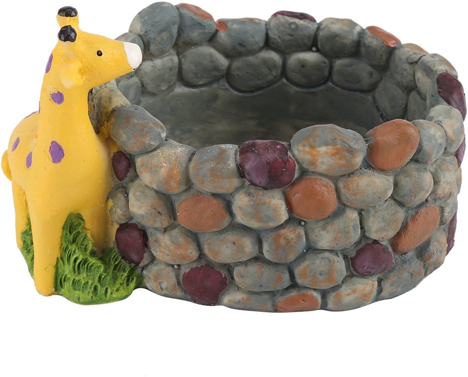 Fdit Tiny Creative Succulent Plants Mini Garden Resin Flower Pot Tank Giraffe Castle Home Design Factory Home Office Decoration (Giraffe)