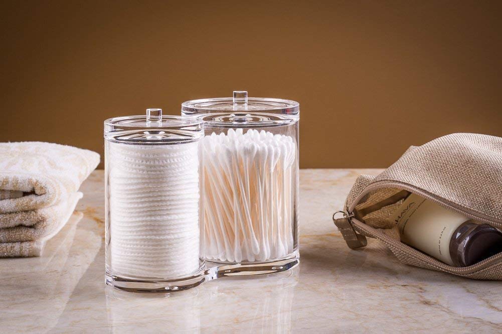 Sencilla caja para almacenar elementos de maquillaje. Opción de otros diseños.