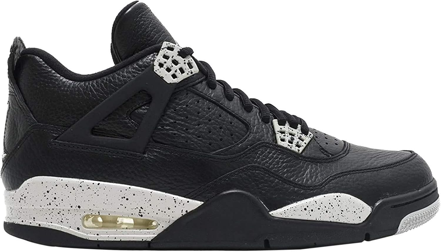 pure black sports shoes