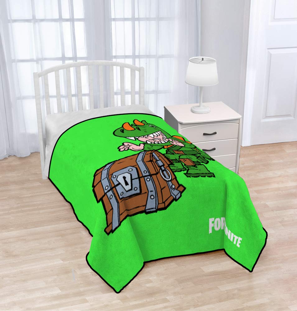 Measures 62 x 90 inches Fortnite Rex Blanket Kids Bedding Fade
