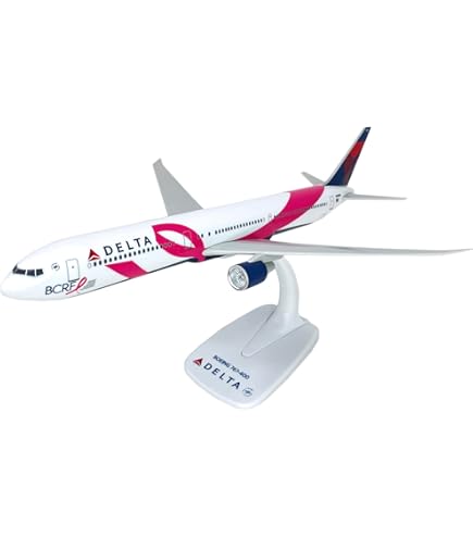 Amazon.com: Flight Miniatures Delta (07-Cur) 747-400 1:200 Scale