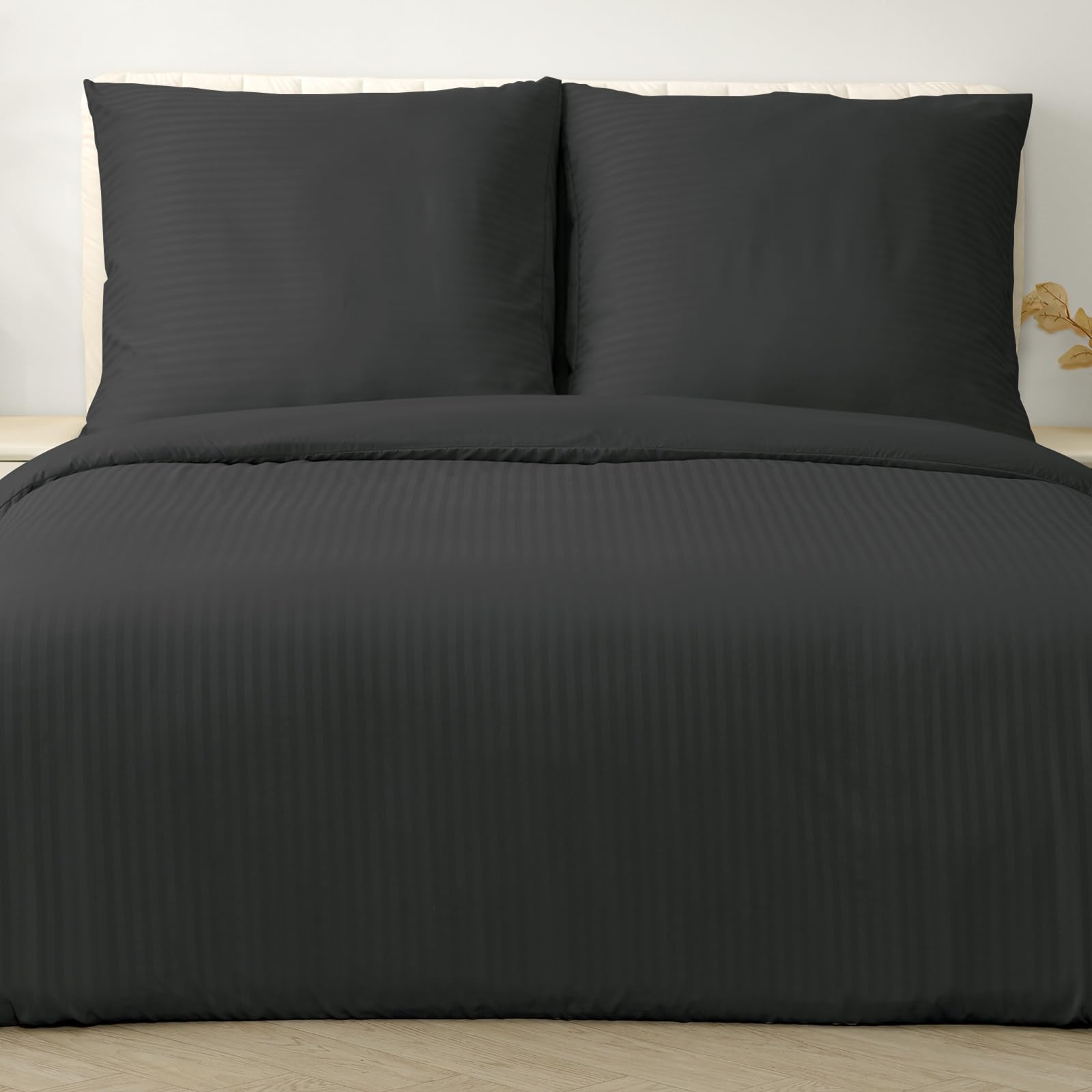 Good Nite Microfibre Bed Linen 200 x 200 cm and 2 Pillowcases 80 x 80 cm with Zip Closure (Black, 200 x 200 cm + 80 x 80 cm x 2)