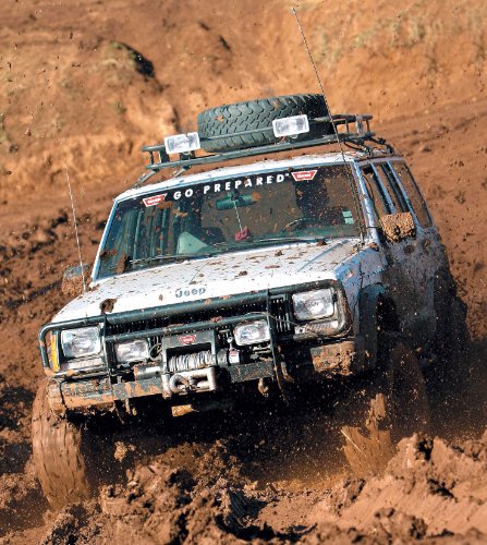 WARN 27550 XD9000i 9000-lb Winch - Image 2