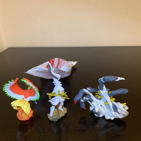 Amazon 海洋堂 オリジナル フィギュア 4種 ギラティナ ホウオウ アルセウス ゲンシグラードン ポケモン フィギュア ポケットモンスター フィギュア ドール 通販