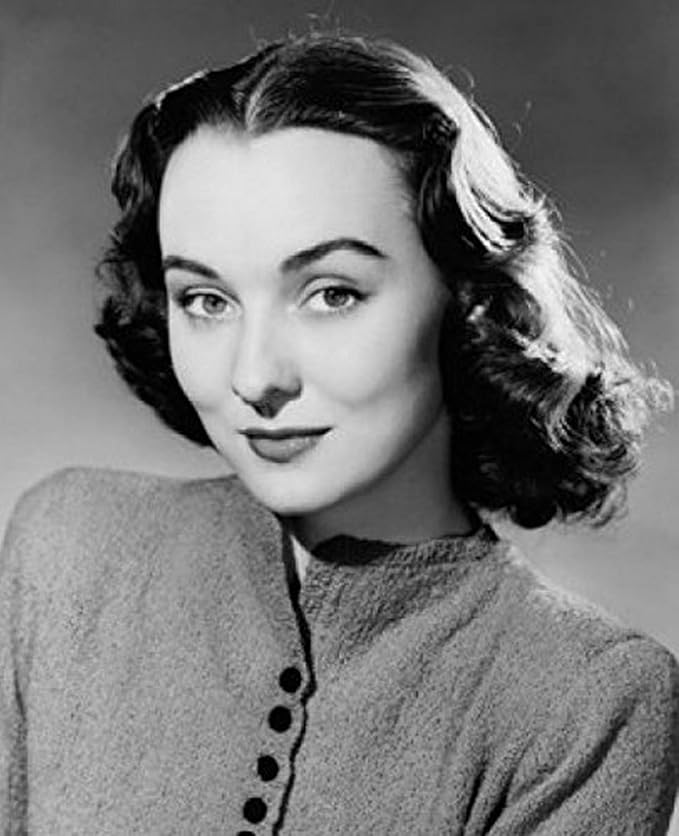 Amazon.com: Posterazzi SAL25510632BLARGE Portrait of a young woman