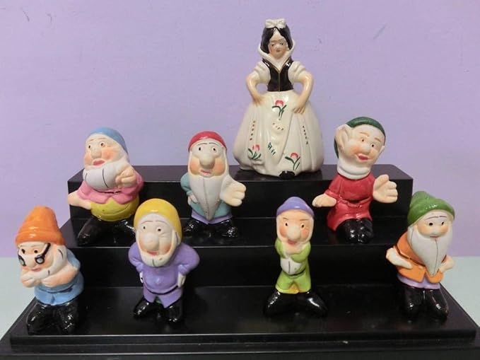 Amazon Co Jp ディズニー 白雪姫 七人の小人陶器 フィギュア 人形8体 置物disney Snow White And The Seven Dwarfs Figure Antique スノーホワイト小人達 でぃずにー 不朽 名作 ホビー 通販