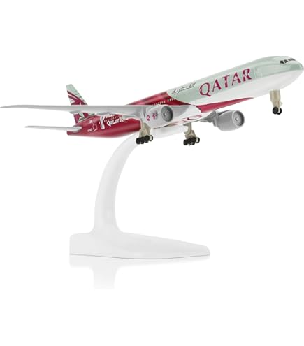 Amazon.com: Boeing 787 787-8 Dreamliner Qatar Airways
