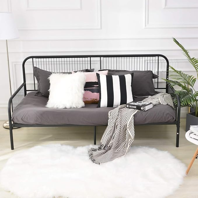 Aingoo Line Shaped Daybed Frame Metal Solid Single Sofa Bed Frame Guest
