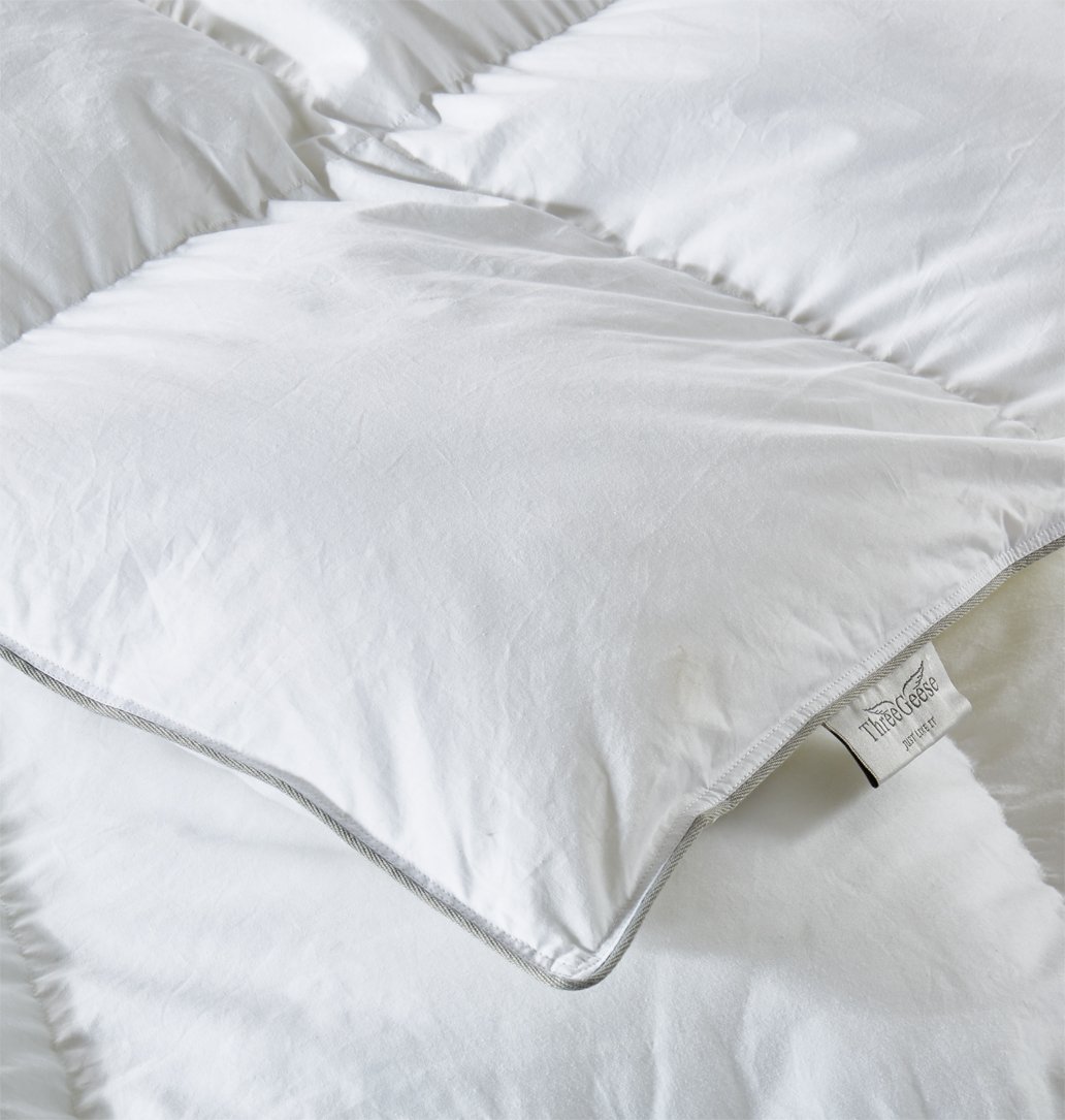 THREE GEESE Luxury King Size White Goose Down Feather Comforter Duvet