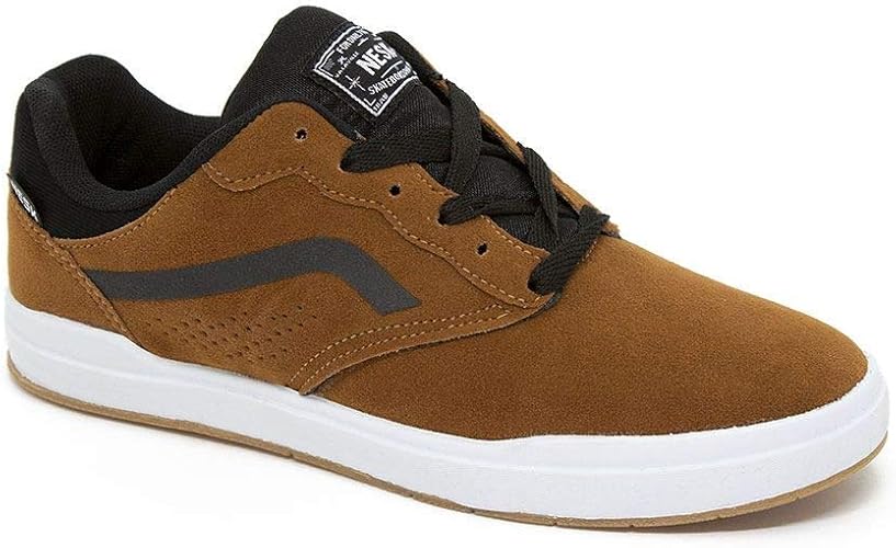 tenis nesk skateboarding