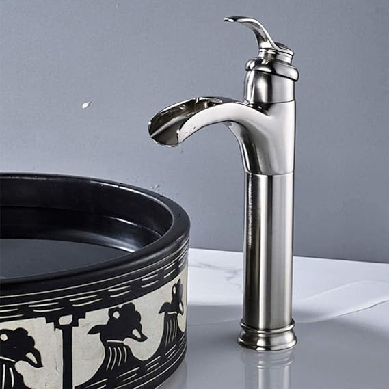 Níquel cepillado lavabo del baño grifo del fregadero instalación en la