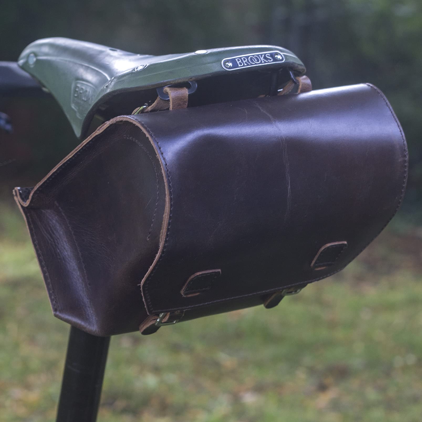 Super Large Leather Bicycle Bag Saddle Handlebar 23cm x 19.5 x 11cm in CHOCOLATE BROWN