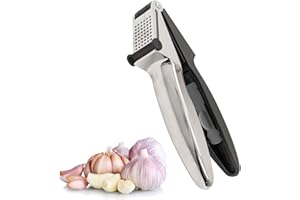 Starfrit Gourmet - 2-in 1 Garlic Press - Purée and Slicing Blades - Integrated Scraper - Cleaning Tool