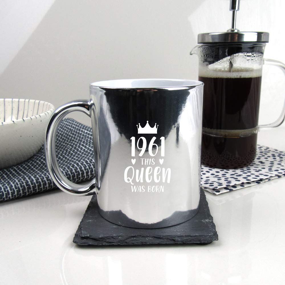 eBuyGB Gift for Mum Engraved Metallic Shiny Silver Coffee Mug-1961 This Queen was Born Design-350ml Tea Cup, 60th Birthday Women, Her, Ceramic