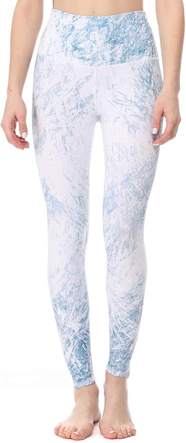 black athletic leggings with pockets