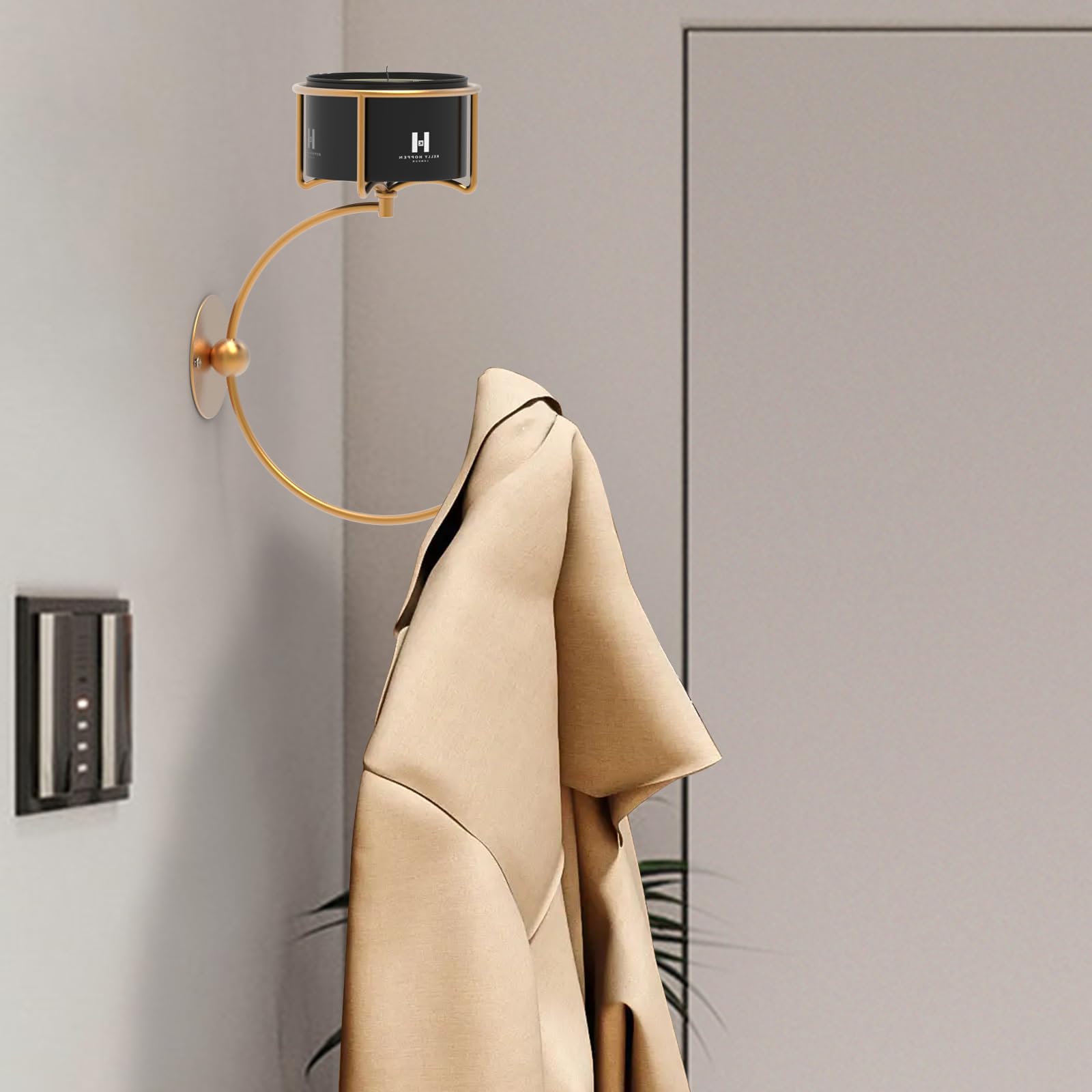 Zylbb Vintage Metal Bathroom Hand Towel Holder with Rustic Candle Holder - Gold Rustproof Wall-Mounted Organizer for Farmhouse, Kitchen and Bedroom Decor