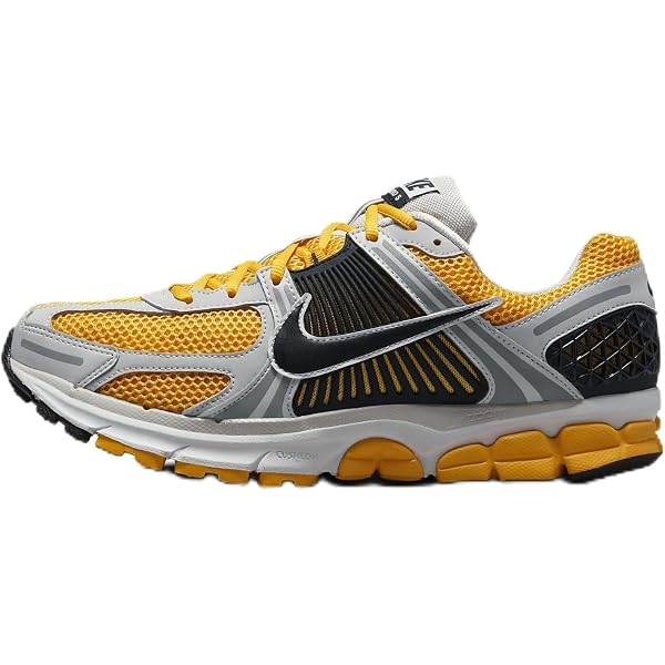 Amazon.com | Nike Zoom Vomero 5 University Gold | Road Running display picture 2