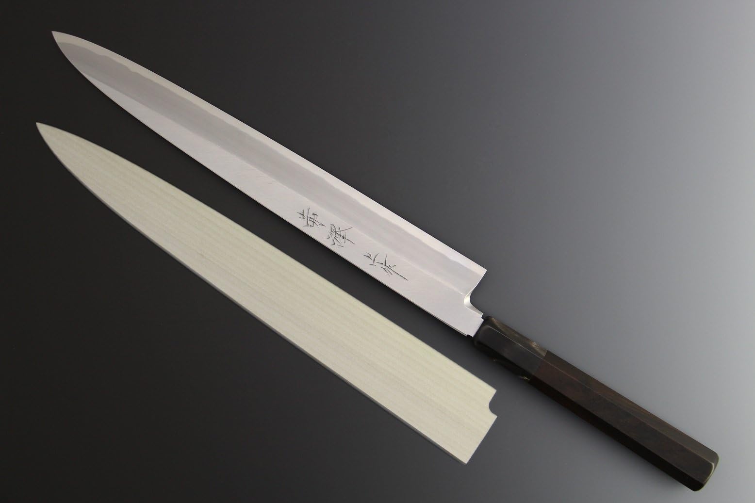 Akazawa Shiro Ko Hongasumi Yanagi W /Wooden Saya Cover (270mm)