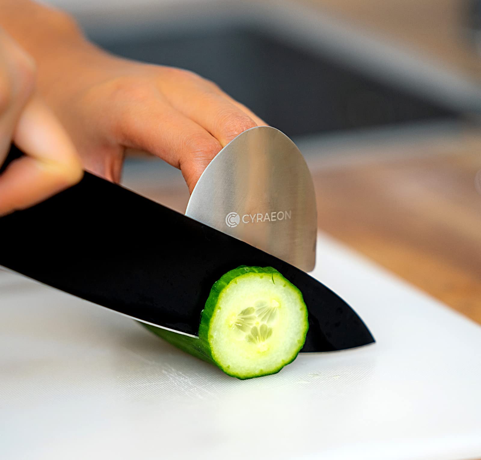 Cyraeon 1pc Chopping Finger Guard for Cut Protection, Premium Stainless Steel Finger Protection. Finger Protector. Kitchen Accessory. Gift for Foodies. Kitchen Utensil.