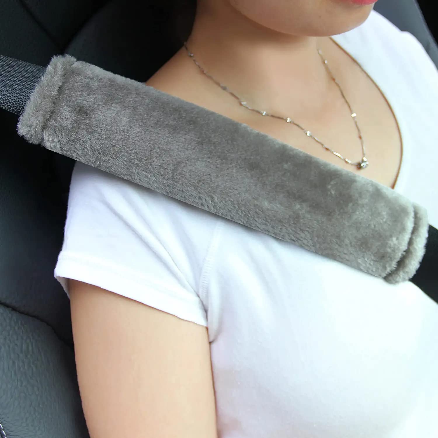 Alyphyly Soft Faux Sheepskin Seat Belt Shoulder Pad for a More Comfortable Driving, Compatible with Adults Youth Kids - Car,Carmera Backpack Straps 2 Packs,Grey
