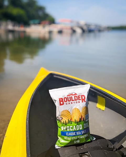 BOULDER CANYON AVOCADO OIL KETTLE STYLE POTATO CHIPS VARIETY PACK, 18 COUNT – GLUTEN-FREE, NON-GMO, HICKORY BARBECUE, CLASSIC SEA SALT, SEA SALT & CRACKED PEPPER (1 OZ BAGS)