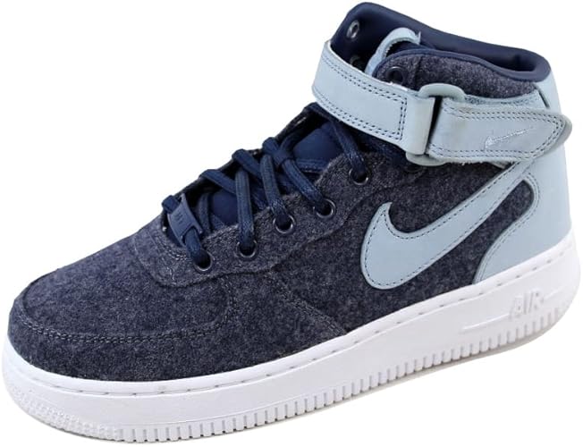 navy blue nike womens shoes