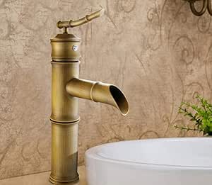 Grifo de lavabo de níquel cepillado Caño giratorio Baño Mezclador de