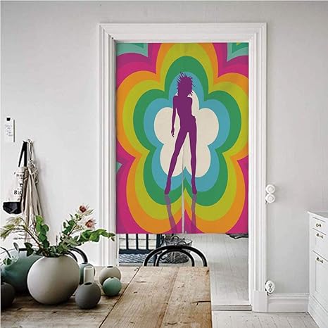 Amazon 70年代のパーティーの装飾 のれん おしゃれ 目隠し 85 1 踊る女性と鮮やかなカラフルな花サイケデリックな万華鏡 おしゃれ ロング 居酒屋 店 部屋 玄関 入り口 間仕切り インテリア 多色 のれん オンライン通販