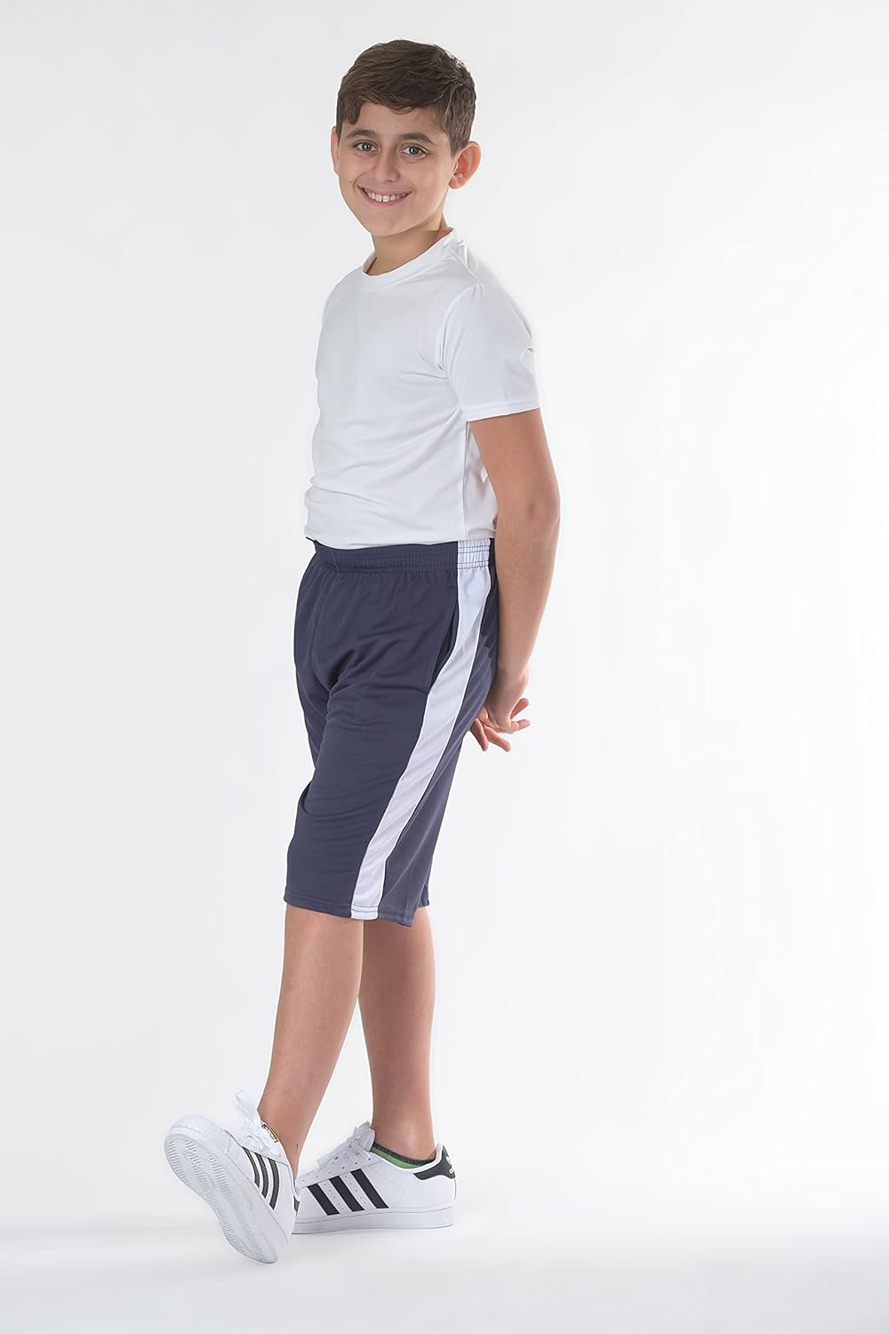 Real Essentials Boys' 5-Pack Mesh Active Athletic Performance Basketball Shorts with Pockets: Clothing