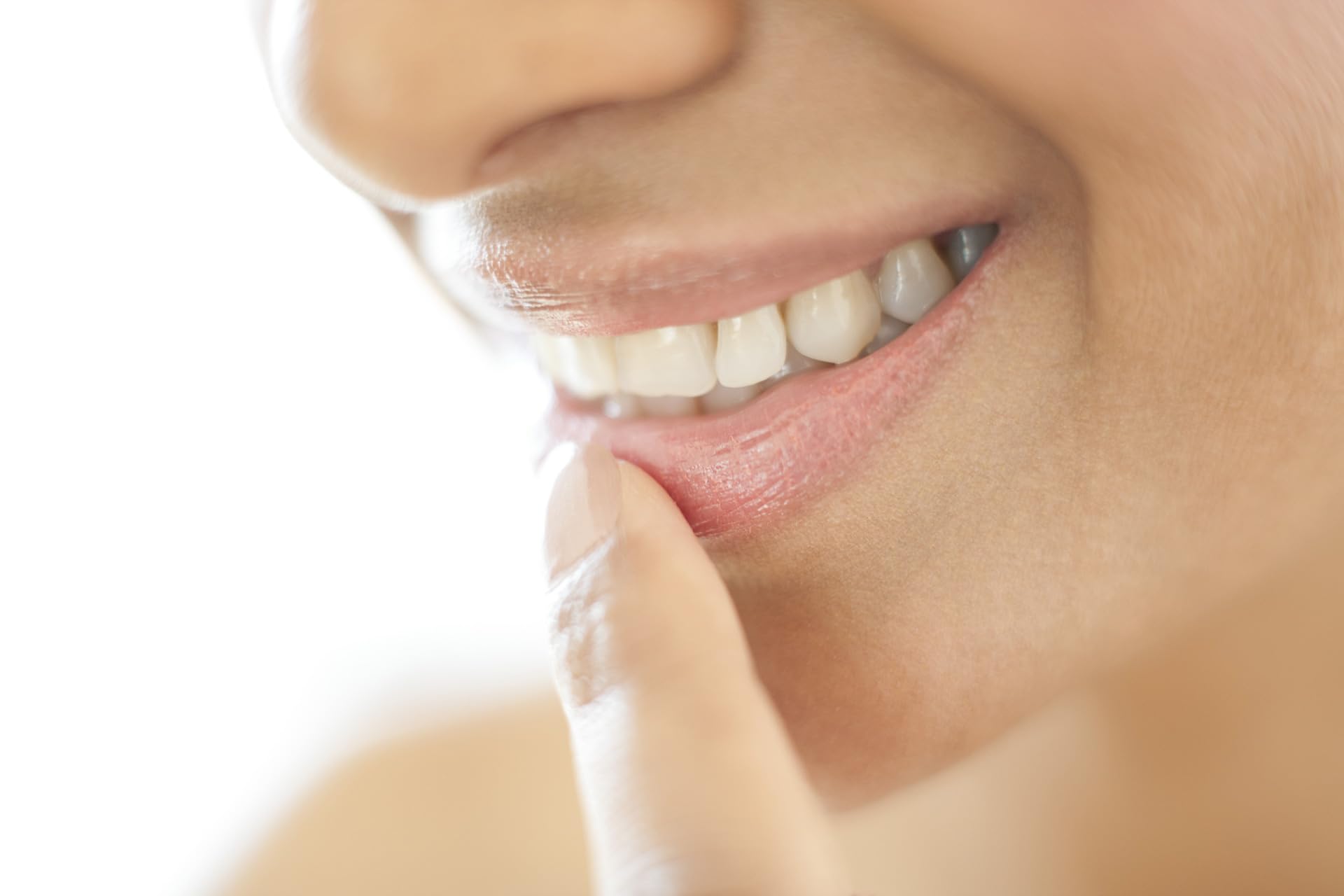 Bioderma Atoderm Lip Balm - Moisturizing and Nourishing Lip Balm for Dry, Chapped Lips