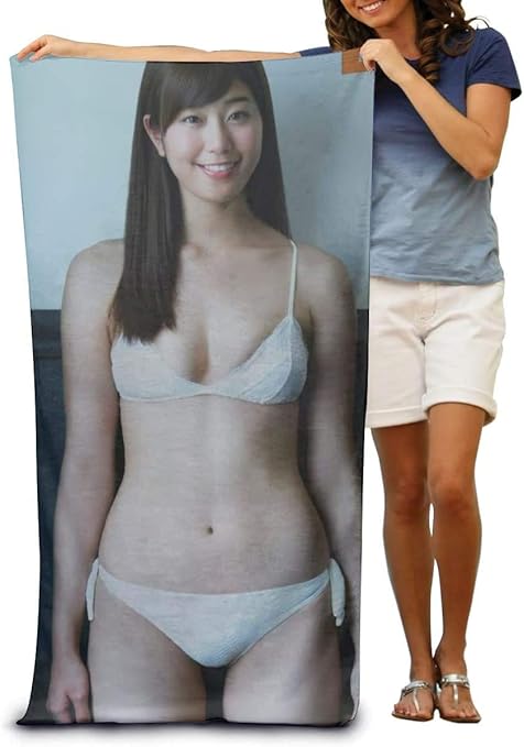 Amazon Co Jp 稲村亜美 いなむら あみ バスタオル ビーチタオル ビーチマット ホテルスタイル ソフトタオル 海水浴 大きい 薄手 吸水性バスビーチタオル 抗菌防臭 おしゃれ ホーム キッチン