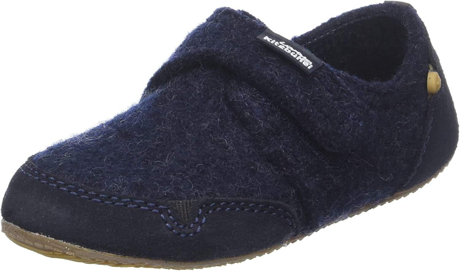 1654 - Velcro And Velour, Boys Slippers