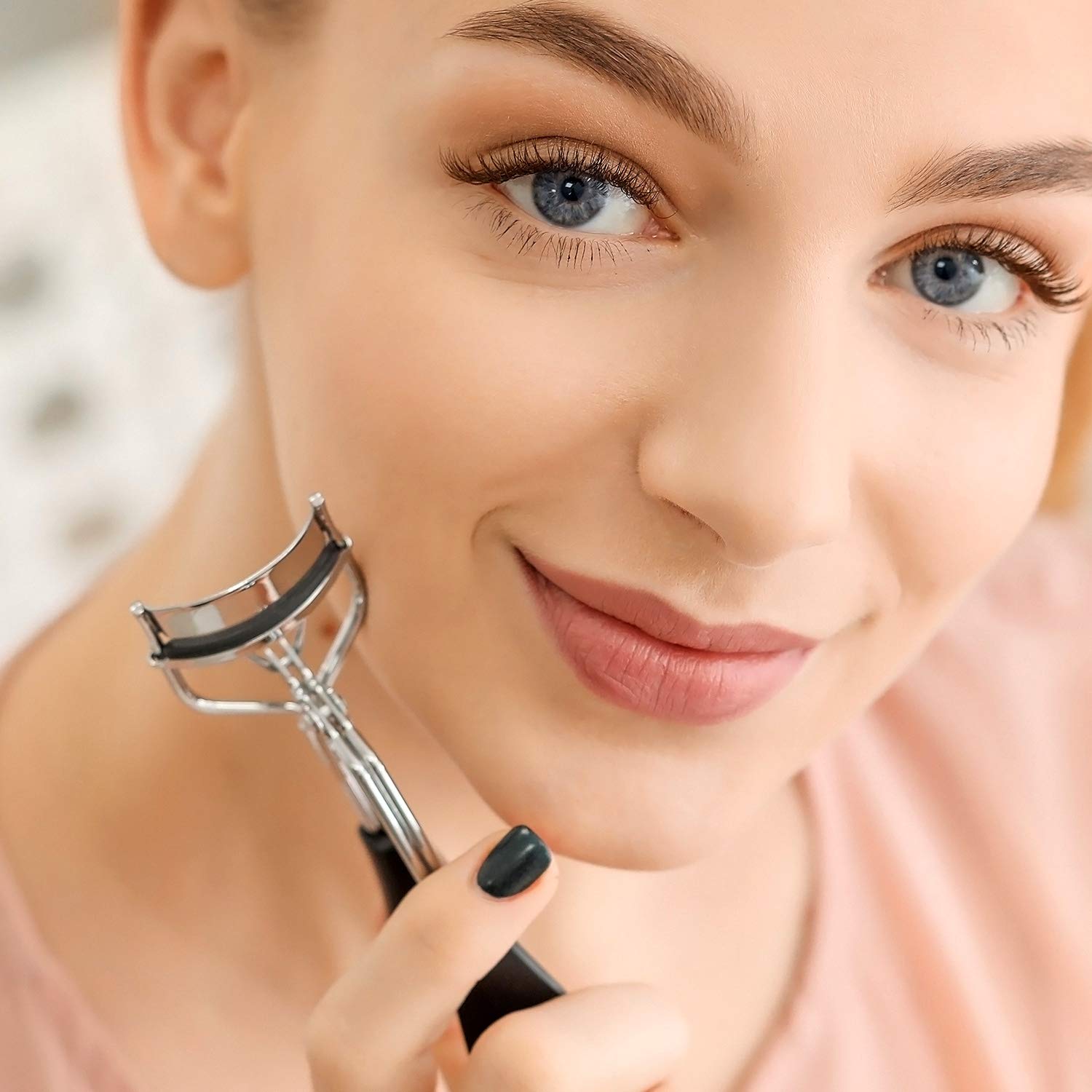 Zhehao Curler Refills Eyelash Curler Refill Pads Silicone Rubber Curler Replacement Refills Pads for Universal Eyelash Curler with a Clear Storage Box (Black, 24 Pieces) : Beauty