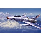 Trumpeter 1/72 F100C Super Sabre Fighter