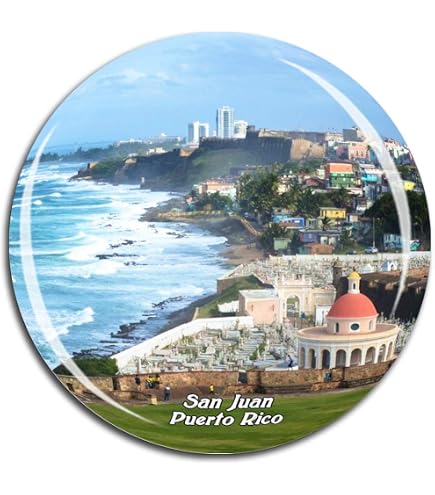 Rappresentazione 3D Della Bandiera Del Porto Rico Che Ondeggia Sul Cielo Blu Image92060482