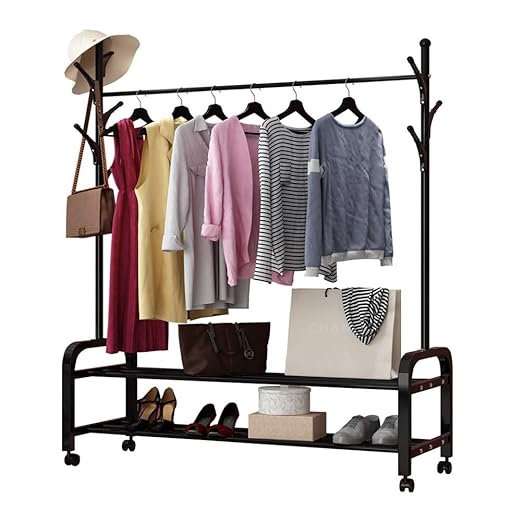 Entrada con banco y perchero | Percheros de pared, percheros de pie...