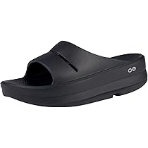 Amazon.com | OOFOS OOmega OOlala Recovery Sandal, Black