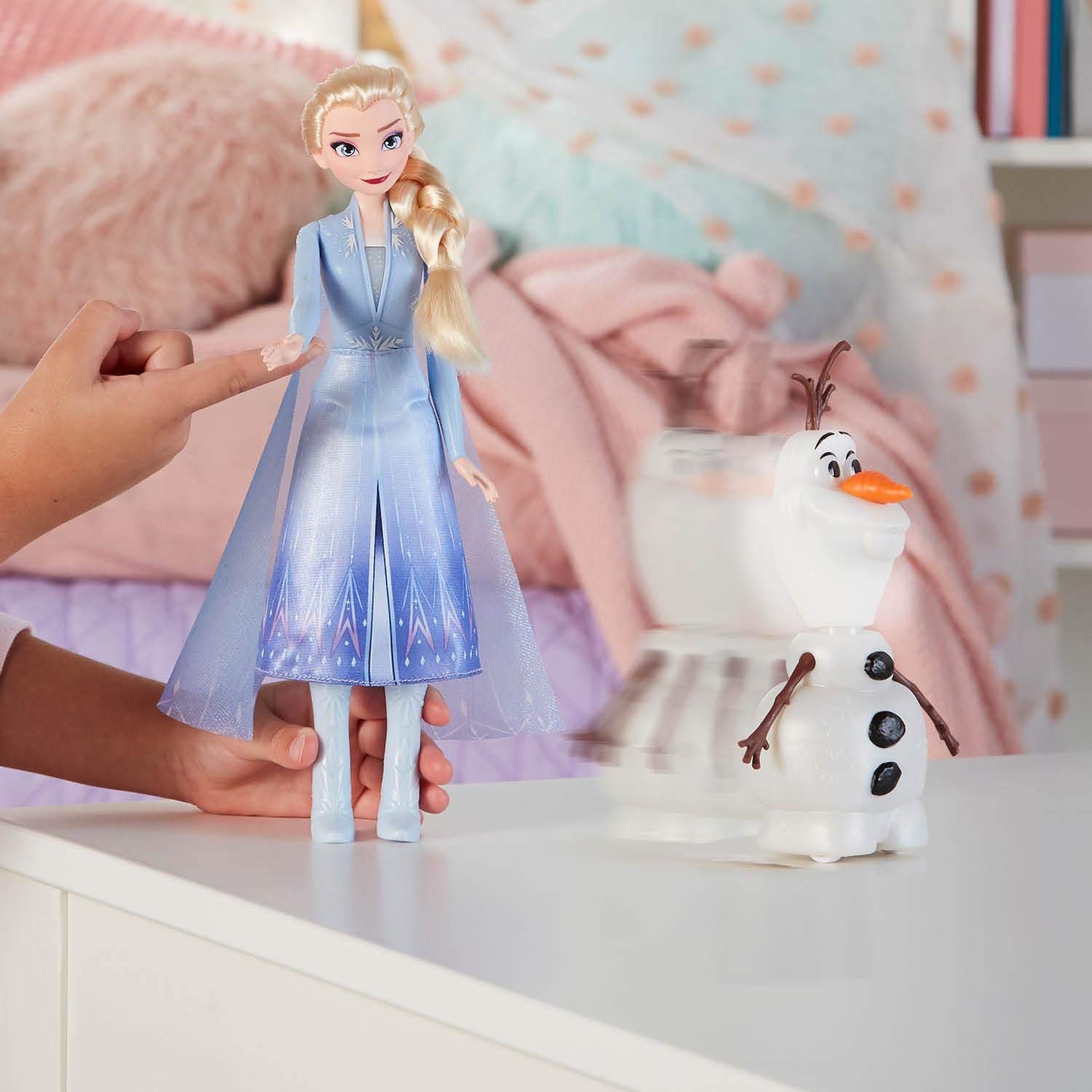 FROZEN 2 OLAF AND ELSA SOUND EFFECTS & GLOW TWO PACK DOLLS