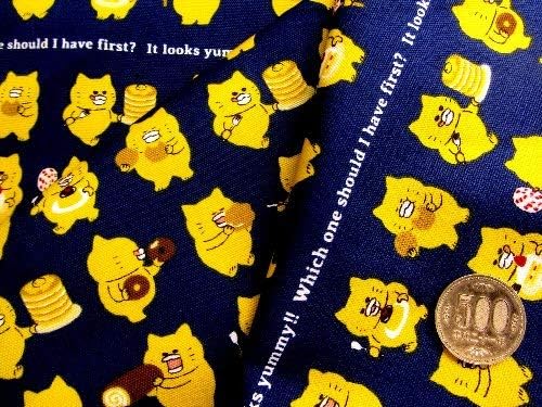 Amazon 40cm単位で販売 キャラクター 生地 ノラネコぐんだん おやつ 紺 柄番号３ 野良猫 のらねこ 軍団 絵本 手芸 生地 キャラクター 布 はぎれ ハギレ カットクロス ピロル 布 生地 通販