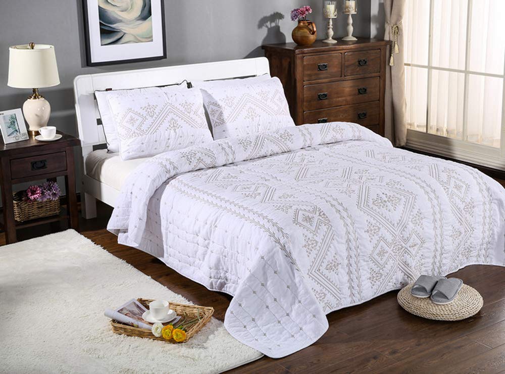 Amazon Com Tilo White Embroidery Cotton Quilt Set 3 Piece