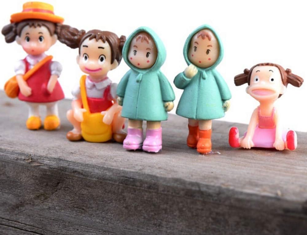 Best Garden Statue Girl With Cell Phone