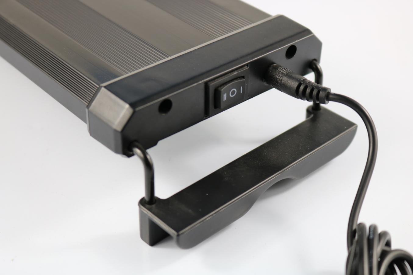 Cara LED Aquarium Light, Fish Tank Light with Extendable Brackets, White and Blue LEDs (11\