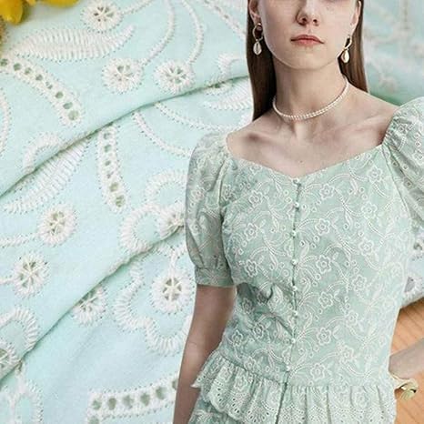 Amazon Co Jp 生地布綿100 白い綿布生地刺繍透かしレースおしゃれハンドメイド材料衣装ドレスワンピースカーテン Diy 手芸手作り縫製用 Green 2m ホビー