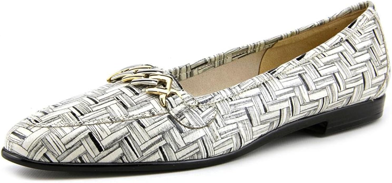 Amalfi By Rangoni Oste Pointed Toe Leather