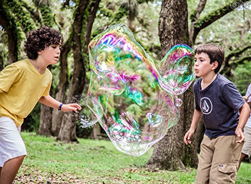 WOWmazing Giant Bubble Wands Kit: (4-Piece Set) | Incl. Wand, Big Bubble Concentrate and Tips & Trick Booklet | Outdoor Toy for Kids, Boys, Girls | Bubbles Made in The USA