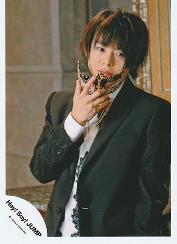Amazon 有岡大貴 Hey Say Jump 公式生写真 Masquerade 衣装黒 白 目線若干右 アイドル 芸能人グッズ 通販