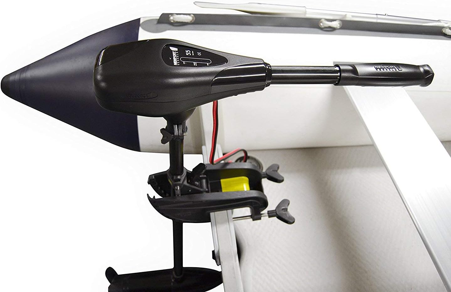 Newport Vessels NV-Series 55lb Thrust Saltwater Transom Mounted Trolling Electric Trolling Motor w/ LED Battery Indicator & 30" Shaft: Sports & Outdoors